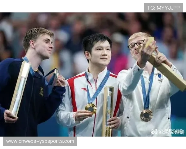 莫雷高德赢球后安慰伤退对手，体育精神获赞